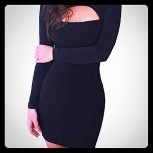 GUESS Long sleeve cutout bodycon dress